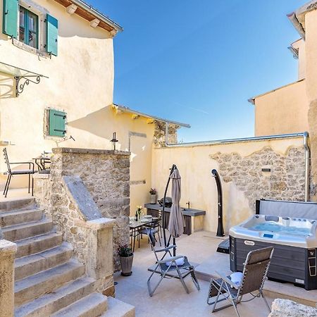 Casa Amelia In Pićan Dış mekan fotoğraf